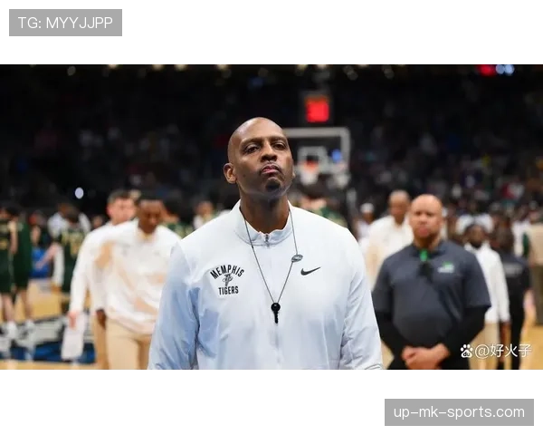 安芬尼·哈达威无球跑位效率提升显著 拉开防守空间助力球队进攻