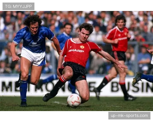 曼联成绩逐步改善，但隐患积累对赛季走势形成制约